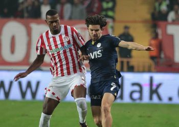 Antalyaspor'dan Haji Wright açıklaması: Sekiz kulüple görüşüyoruz