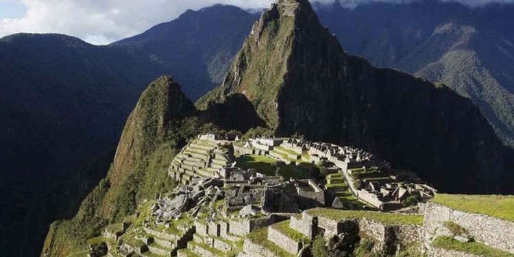 Antik Machu Picchu kenti süresiz olarak ziyarete kapatıldı