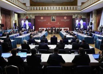 Araştırma görevlileri sözleşmeliye kadro düzenlemesinden çıkarıldı