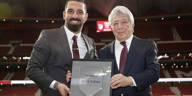 Atletico Madrid, Arda Turan'ı onurlandırdı