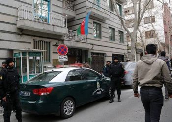 Azerbaycan'ın Tahran Büyükelçiliği'nin personeli tahliye edildi