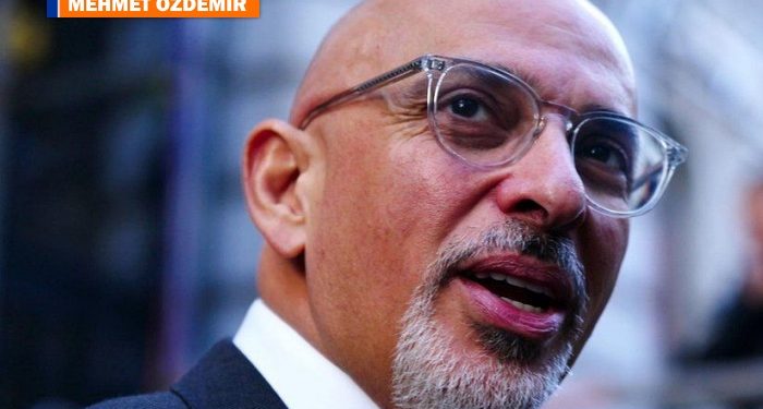 Azledilen Zahawi’nin ilginç hayatı: Mülteci olarak geldiği İngiltere’de siyasetin zirvesine çıktı 