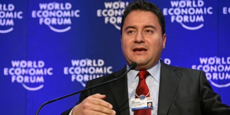 Babacan Davos Zirvesi'ne davet edildi