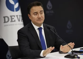 Babacan'dan 'SİHA' tepkilerine yanıt: Sözlerim maksatlı şekilde çarpıtılıyor