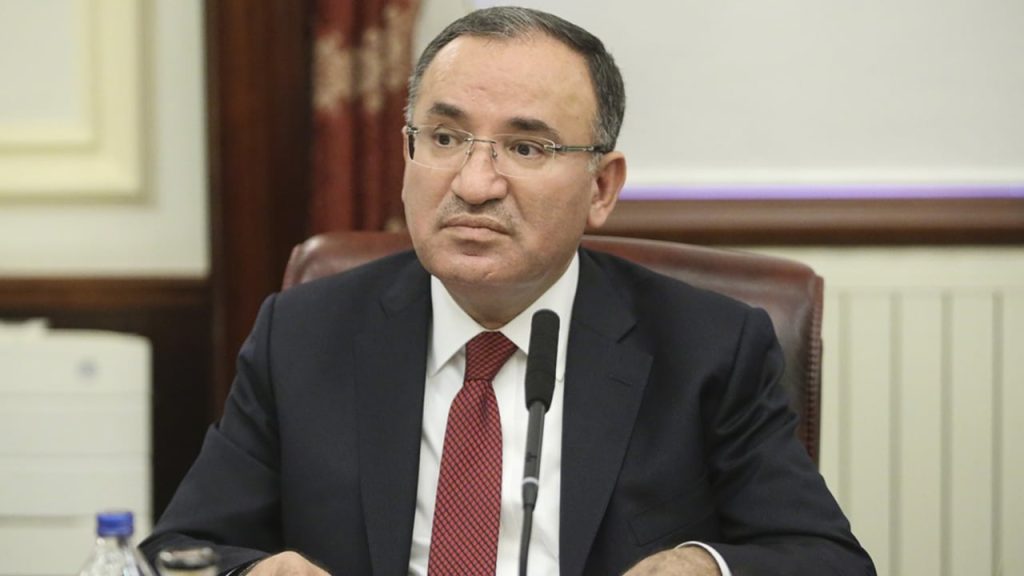 Bakan Bozdağ, AYM'nin HDP kararını 'isabetli' buldu