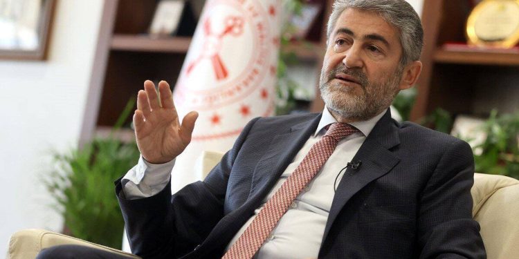 Bakan Nebati: Vatandaşların haksız fiyat artışları karşısındaki bilinçli duruşu, enflasyonla mücadelede tamamlayıcı bir rol oynuyor