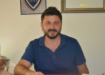Barış Akademisyeni Dinçer Demirkent için göreve iade kararı verildi