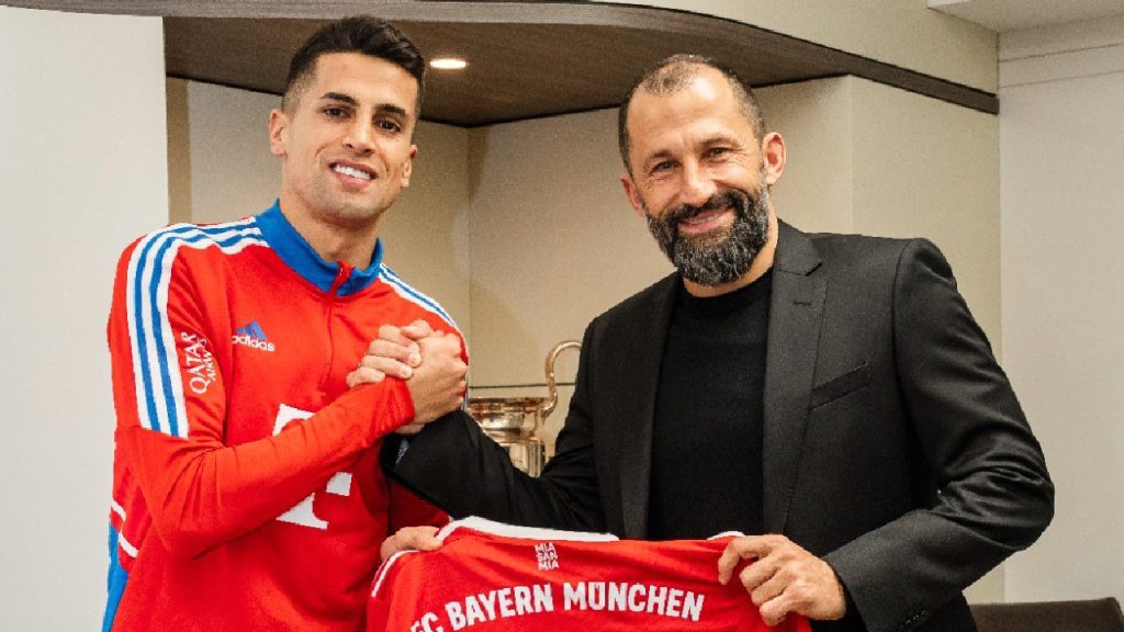 Bayern Münih, Joao Cancelo transferini duyurdu