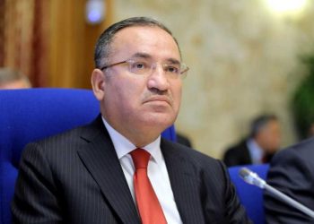 Bekir Bozdağ: Cumhurbaşkanımızın adaylığı anayasal hakkıdır, önünde hiçbir engel yoktur