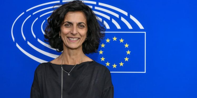 Belçikalı milletvekili, görevinden istifa etti