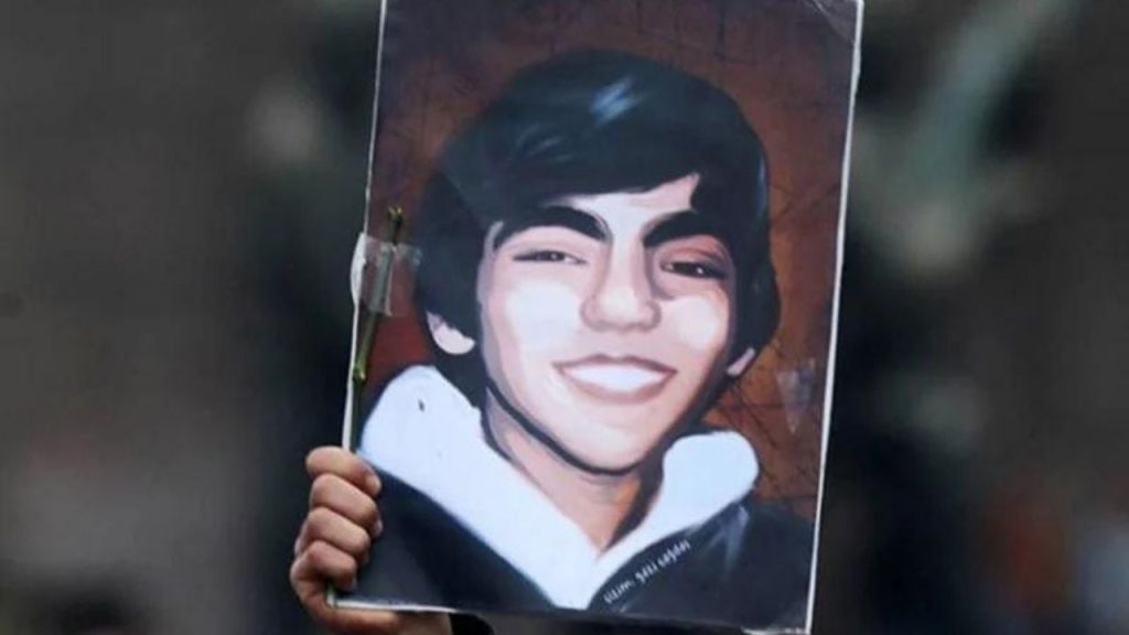 Berkin Elvan anmasına katılan 15 öğrenciye hapis cezası verildi