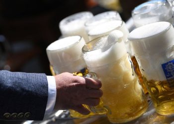 Biraya büyük zam: Şişe ve kutu fiyatları en az 10 TL arttı