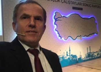 Boğaziçi İİBF Dekanı kendisini yine atadı, üç koltuk sahibi oldu