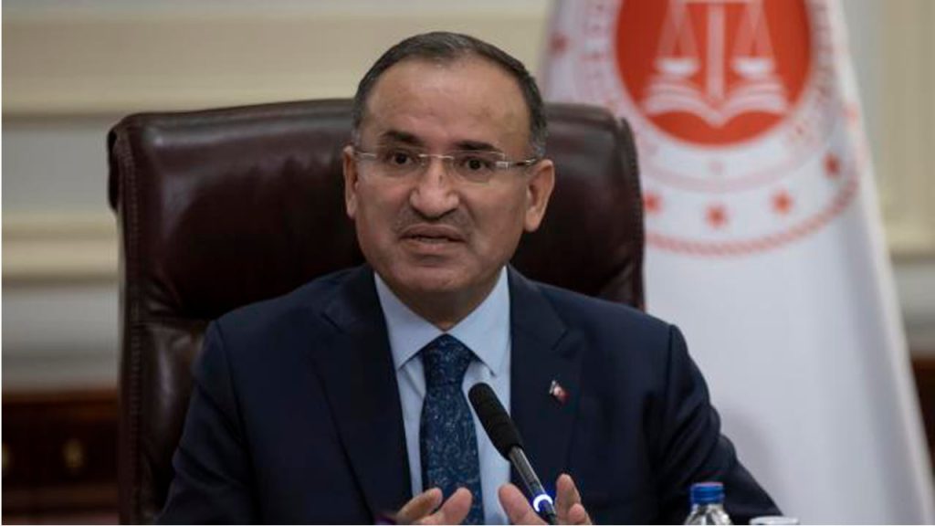 Bozdağ: Anayasa'ya rağmen Altılı Masa'dakilerin alacağı kararlar sivil darbe olur