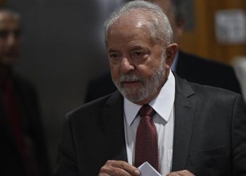 Brezilya Devlet Başkanlığına seçilen Lula da Silva yemin etti