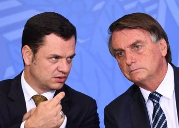 Brezilya'da Kongre baskınında ihmali olduğu gerekçesiyle eski Adalet Bakanı ve başkent Brasilia Federal Bölgesinin eski Güvenlik Bakanı Anderson Torres hakkında gözaltı kararı verildi.