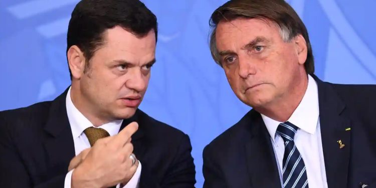 Brezilya’da kurumlara baskınlar: Bolsonaro’nun yakını eski Adalet Bakanı, ABD’den döner dönmez gözaltına alındı