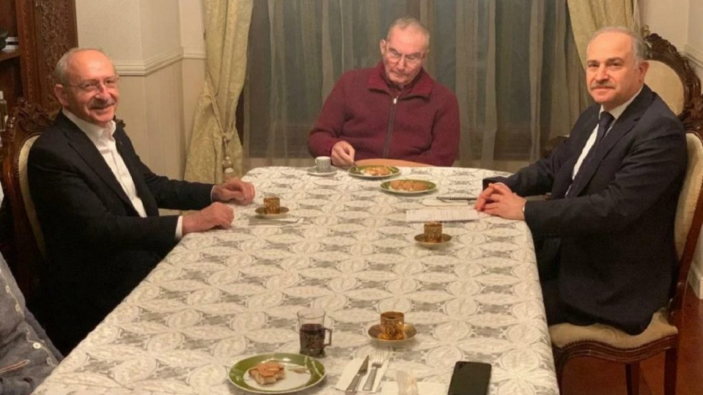 Bu kez oğlu konuştu: İşte Kılıçdaroğlu-Baykal görüşmesinin perde arkası