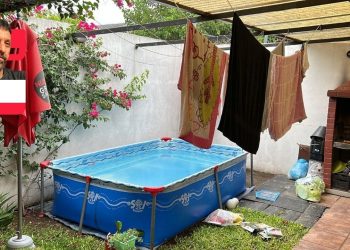 Buanes Aires’de havuzlu oda, sahibinden