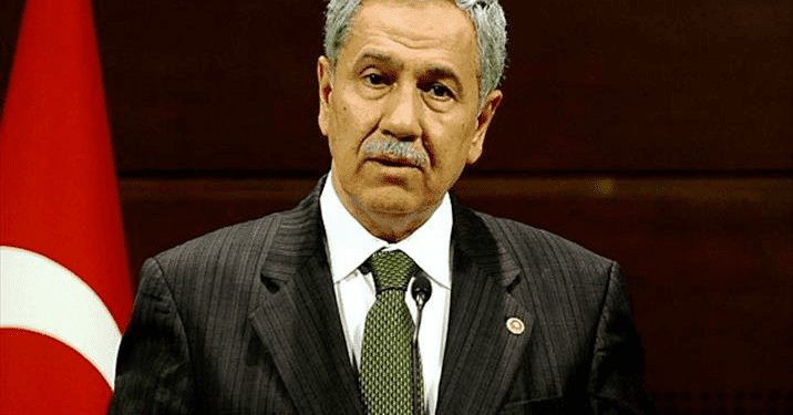 AKP’nin ‘özgül ağırlığı’ Bülent Arınç, HDP’nin kapatılmasını ‘faydasız’ gördüğünü söyledi.