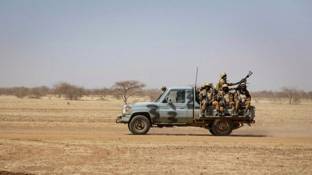 Burkina Faso'da camiye saldırı: Dokuz kişi öldü