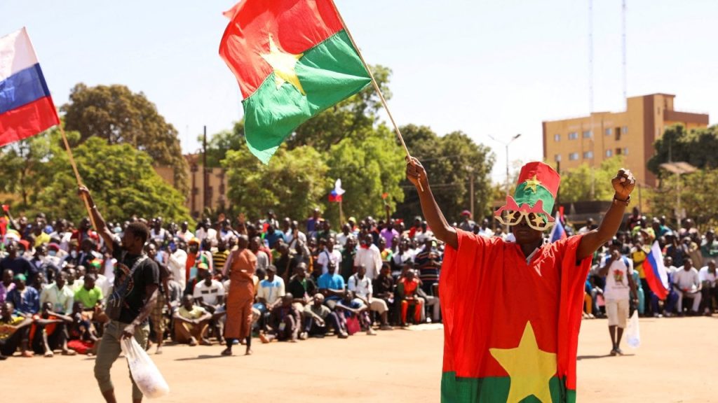 Burkina Faso'da cihatçıların kaçırdığı 66 çocuk ve kadın kurtarıldı