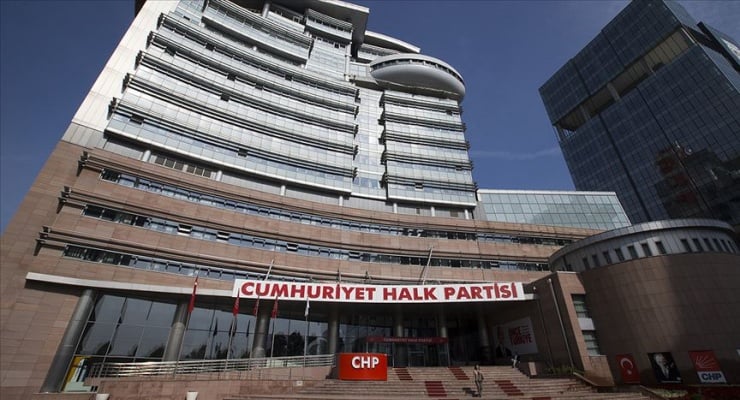 CHP, ‘Cumhurbaşkanı Tayyip Erdoğan’ı hedef alan maketli eylem’ nedeniyle İsveç’i ‘sorumluluğa’ çağırdı.