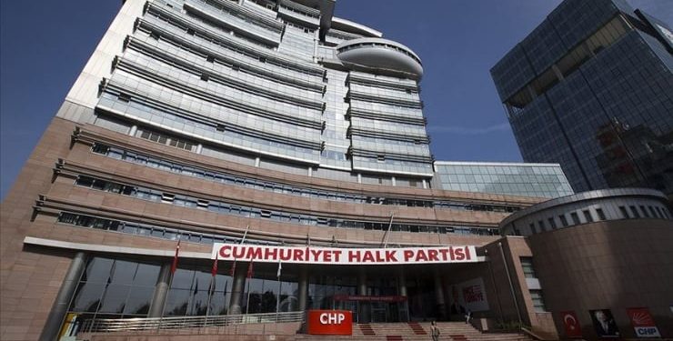 CHP, ‘Cumhurbaşkanı Tayyip Erdoğan’ı hedef alan maketli eylem’ nedeniyle İsveç’i ‘sorumluluğa’ çağırdı.