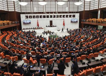 CHP ve İYİ Parti başörtüsü teklifine Genel Kurul’da destek vermeyecek