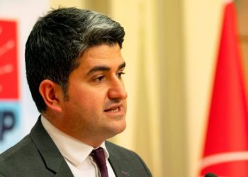 CHP’li Adıgüzel: İmamoğlu’nu siyasetin dışına itmeye çalışıyorlar; aklınızdan bile geçirmeyin