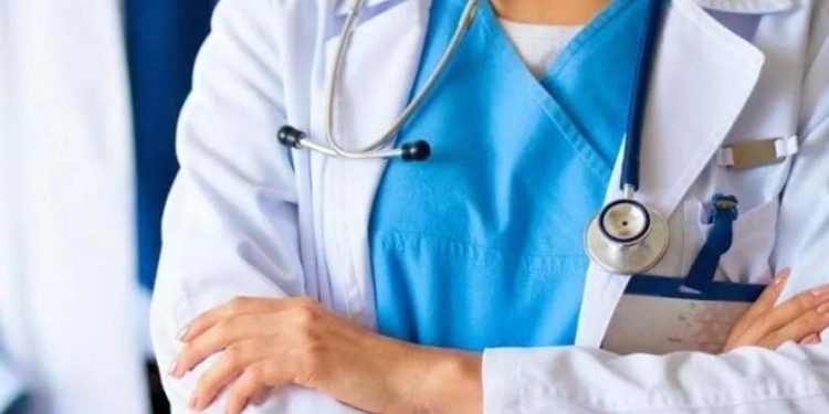 CHP'li Dr. Şahin: Son üç yılda 13 bin 557 hekim istifa etti