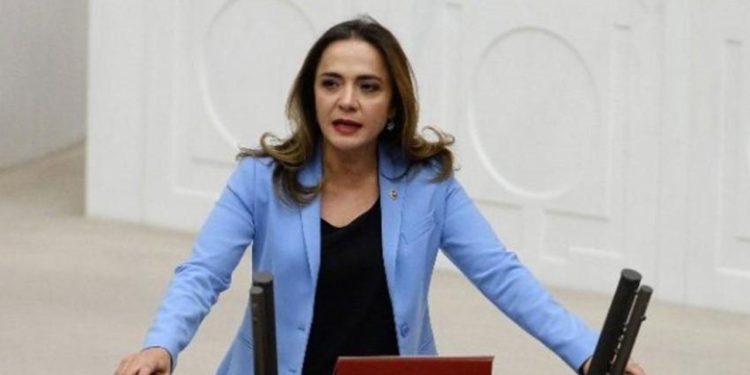 CHP'li Gazme Akkuş İlgezdi: Tip-1 diyabet hastası çocuklarımıza hayatlarını kolaylaştıracak sensörler bir an önce verilmeli