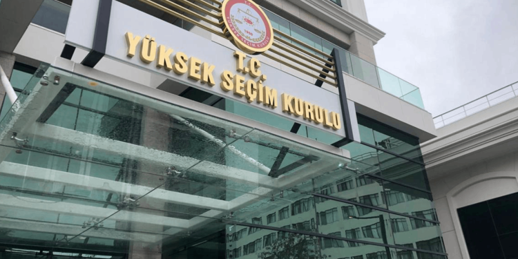 CHP'li Toprak'tan tepki: YSK seçimlerinde adaylar tarikat mensubiyetlerine göre desteklendi böyle bir YSK'ya güvenmemiz isteniyor