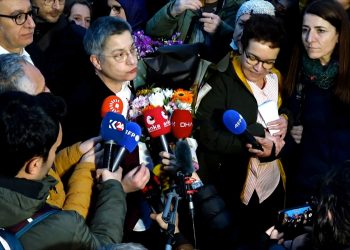 Cezaevinden çıkan Fincancı’dan mücadele mesajı: Savaşlara karşı olacağız