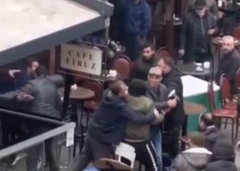 Cihangir'de baltalı saldırı