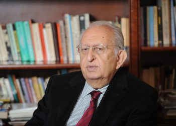 Cindoruk’tan ‘14 Mayıs’ hatırlatması: Muhalefet, oyları silip süpürmüştü