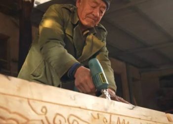 Çin'in kırsal kesimlerinde Covid ölümleri nedeniyle tabut yetiştirilemiyor