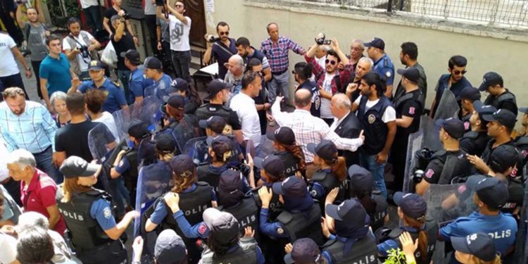 Cumartesi Anneleri'ne polis şiddetine AYM'den ihlal kararı