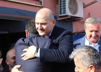 DEVA Partisi’nden istifa eden ilçe başkanı ve 100 parti üyesi AKP’ye geçti