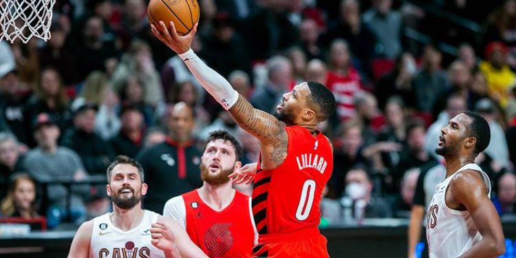 Damian Lillard'ın 50 sayısı Portland'a yetmedi
