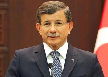 Davutoğlu: Seçilen cumhurbaşkanı kendi karar alırsa kriz çıkar