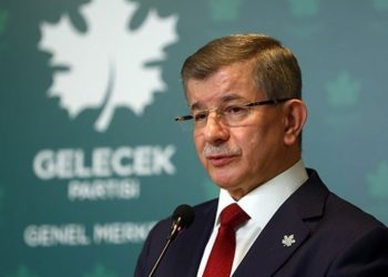 Davutoğlu, liderler turuna çıkıyor