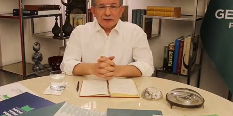 Davutoğlu’ndan Erdoğan’a ‘yolsuzluk’ cevabı: Sen beni yolsuzlukla itham ettin öyle mi? Yüzleşelim var mısın?