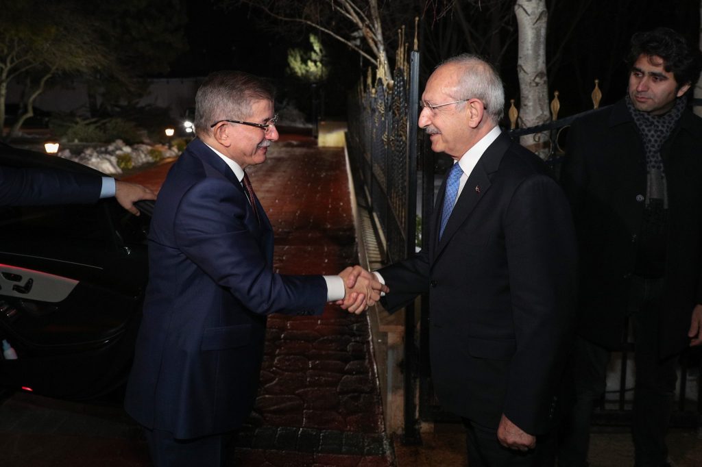 Davutoğlu’nun ‘kriz çıkar’ sözlerine Kılıçdaroğlu’ndan destek: Haklı…