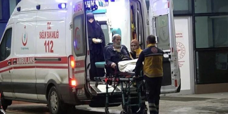 'Deli balı' fazla kaçırınca fenalaşıp hastanelik oldu