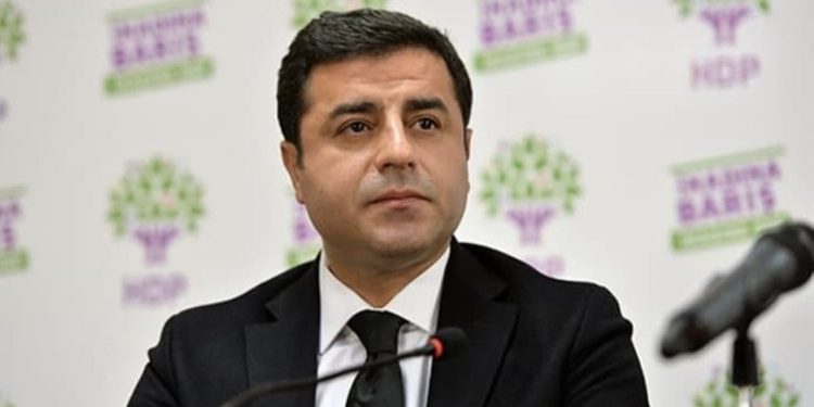 Demirtaş: HDP kolay lokma değildir, boğulursunuz