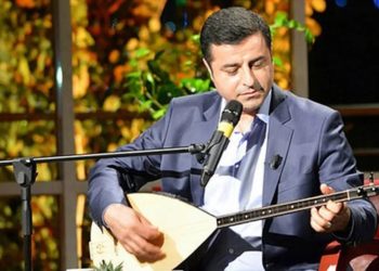 Demirtaş, yurttaşlara seslendi: Biz seçim şarkısı yaptık, şimdi sıra sizde