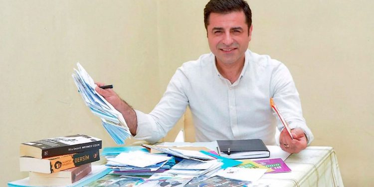 Demirtaş’dan seçim mesajı: Başlıyoruz!