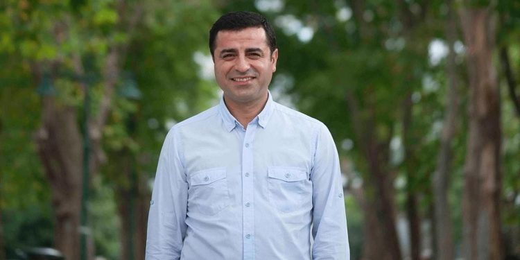 Demirtaş'tan Erdoğan'a: Halk seni çizmiş bütün mesele bu