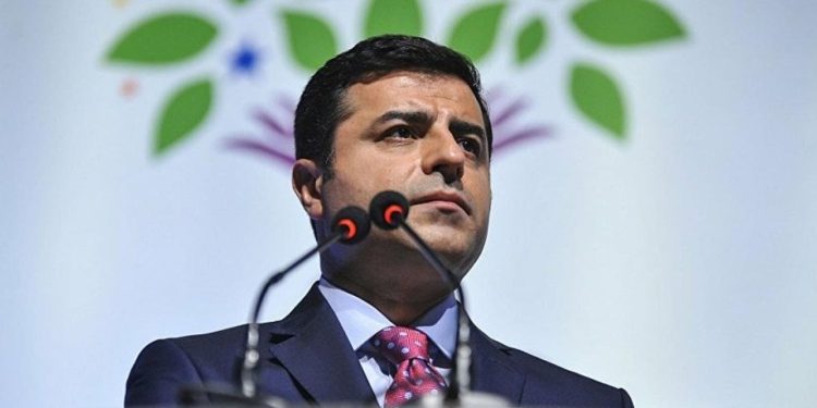 Demirtaş'tan YSK'ya 'Erdoğan'ın adaylığı' uyarısı: Suça ortak olurlarsa yargılanacaklar